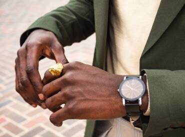 The 10 Best Men’s Watches to Wear with Jewelry