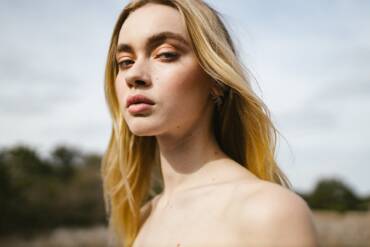Minimalist Jewel Accessory Trend is Over. Time for Big Rings